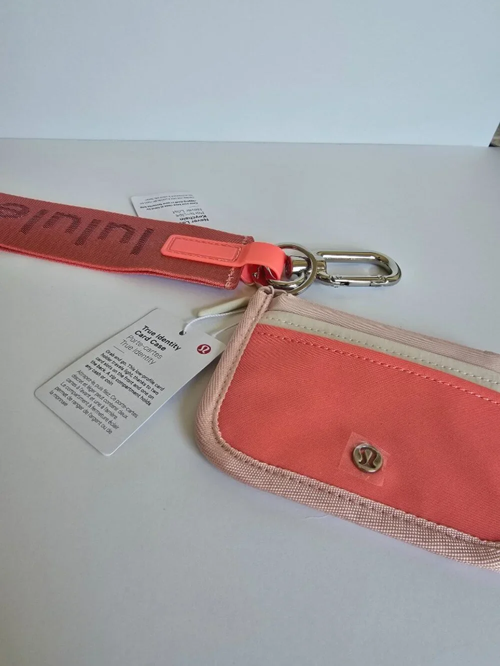 NWT Lululemon True Identity Card Case PIMI/WHTO/RPCR